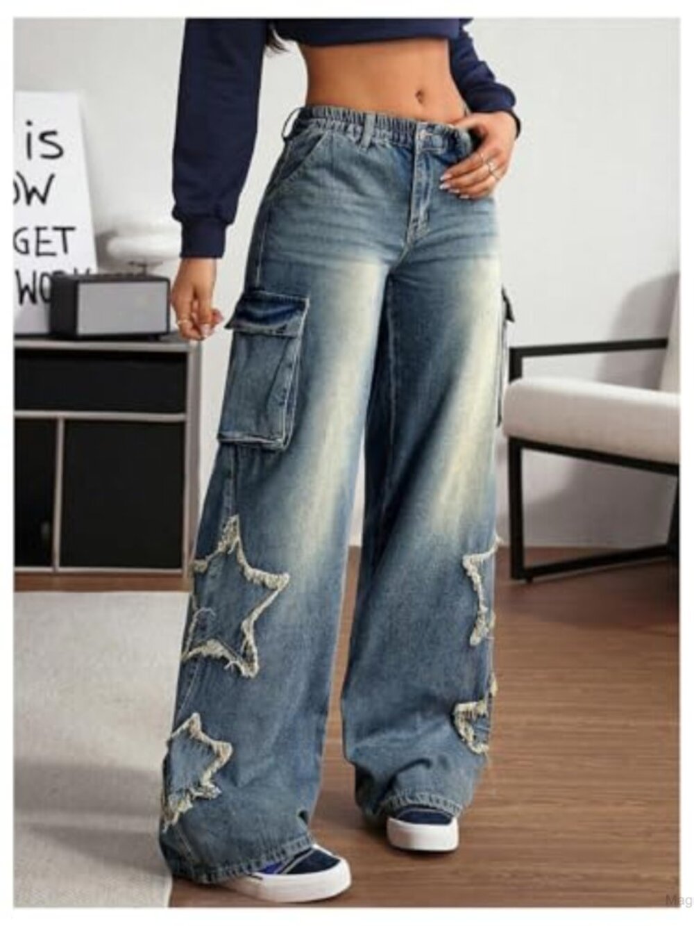 WDIRARA Women's Baggy Wide Leg Cargo Jeans Star Raw Hem Low Rise Denim Pants - Picture 4 of 5